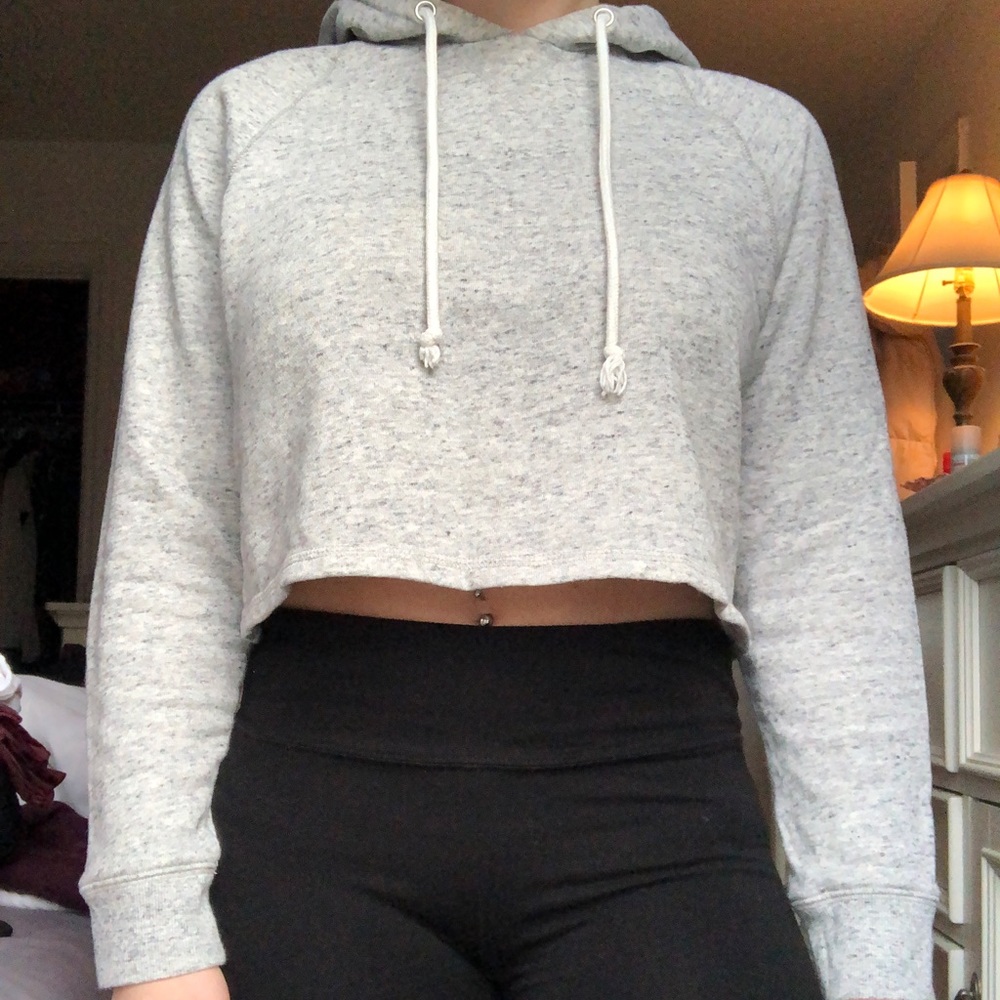 Cropped gray hoodie